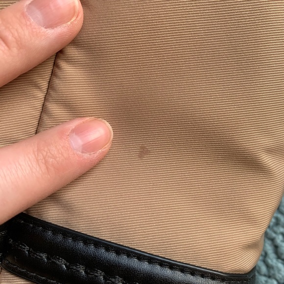 Vera Bradley Midtown Crossbody - Picture 6 of 8